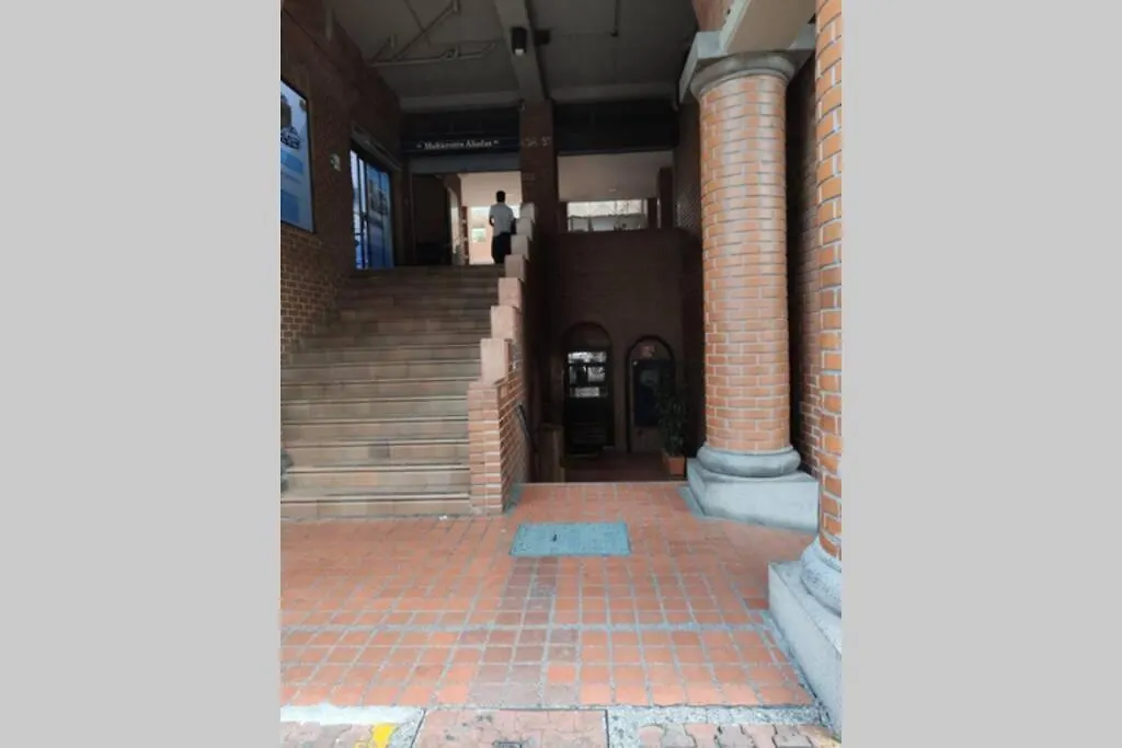 Studio Apartment next to el Parque del Poblado Medellín 0*,  Colombia